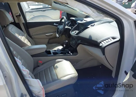 2017 Ford Escape Titanium из США, поврежденный, VIN 1FMCU0J94HUA64234